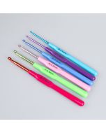 Essential Crochet Hook Set, 2.5-5 mm