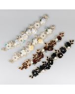 Motif with flowers, beads and pearls / Different shades