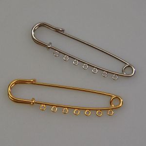 Decorative kilt pin / Different
