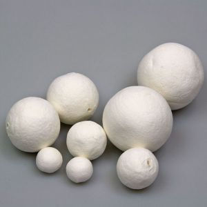 Paper pulp balls / Different sizes