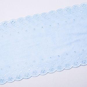 Broderie anglaise / Blue