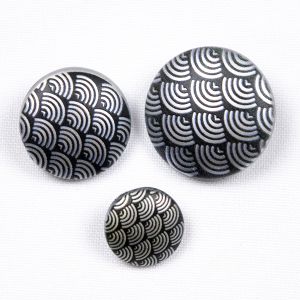 Button / Different sizes / Grey-black