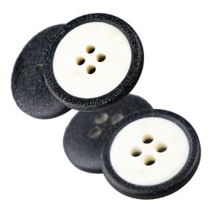 Light round 4 hole button / Different sizes / Cream-grey