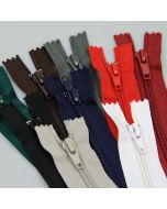 5 mm closed-ended zipper with one slider 30 cm / Different shades