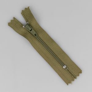 3 mm zip 8 cm / Green 261