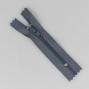 3 mm zip 8 cm / Dark grey 321