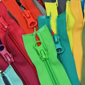 5 mm open-ended zipper with one slider 75 cm / Different shades