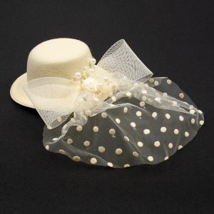 Felt mini hat / Big / Natural white