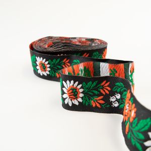 String with folk patterns 35 mm / Black