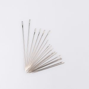 Hand needles in tube, 18 pcs