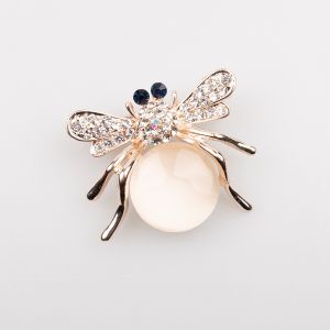 Brooch / bug with big pearl, rose gold
