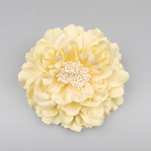 Artificial flower / Cream