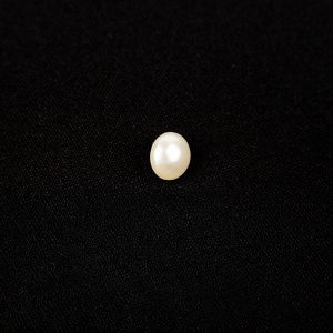 Pearl button / 10 mm / Ivory