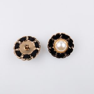 Pearl metal shank button 23 mm / Black