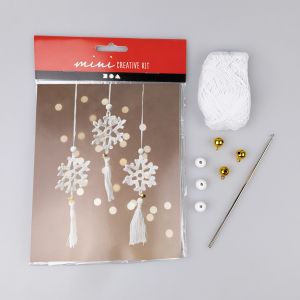 Craft kit / Crocheted Snowflakes