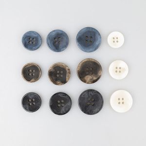 Simple button / Different sizes / Different shades