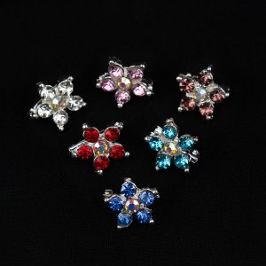 Brooch Little flower with rhinestones / Different shades