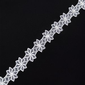Flower trim with pearls 30 mm / White