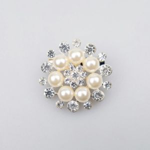 Brooch / Flower round&white pearls and stones / D2