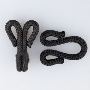 Kaetud haak 15x30mm / must 332