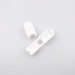 Plastikust nööriots krokodill 8x15 mm / valge 101