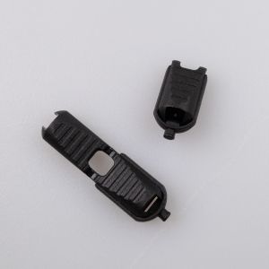 Plastikust nööriots krokodill 10x20 mm / must 332