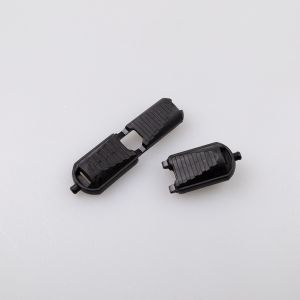 Plastikust nööriots krokodill 8x15 mm / must 332