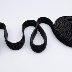 Elastne takjapael LOOP 20 mm / must
