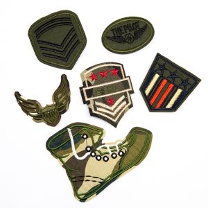 Triigitavad motiivid / Militaar
