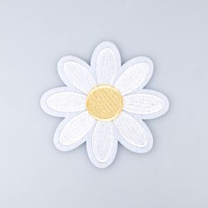 Triigitav motiiv Lill / Valge 101
