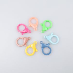 Plastikust karabiin 15x26 mm / Värvide MIX