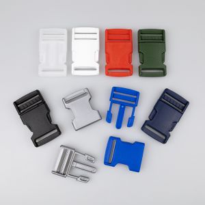 Plastikust pistlukk 25 mm / Erinevad toonid
