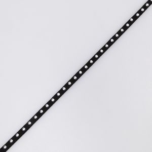 Seemisnahkne pael neetidega 5 mm / Must