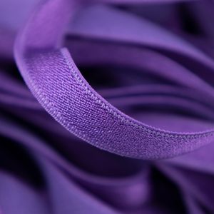 Прорезиненная бретелька бюстгальтера тугая 10 мм / Фиолетовый