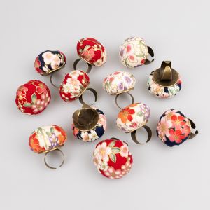 Игольница на кольце / MIX цвета