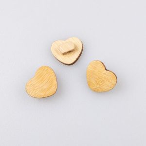 Деревянная пуговица Сердце 13 мм