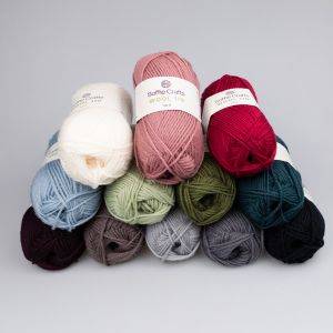 Пряжа Soffie Crafts Wool 110  50 г / Разные тона